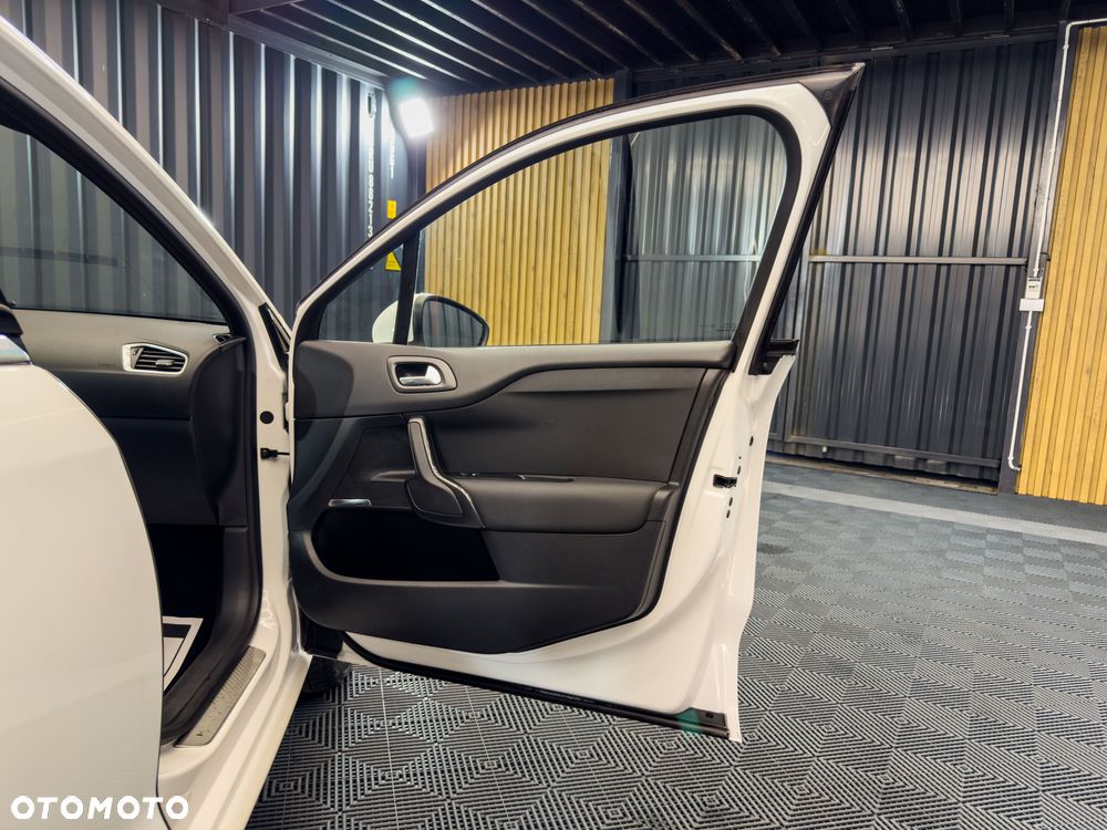 Citroën DS4 1.6 HDi Chic - 16