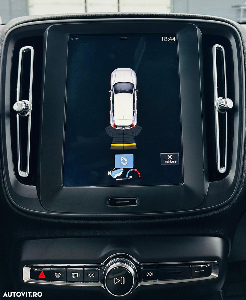 Volvo XC 40 D3 Momentum Pro - 26