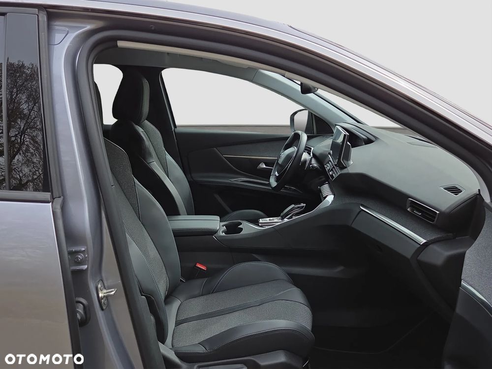 Peugeot 3008 1.5 BlueHDi Allure Pack S&S EAT8 - 19