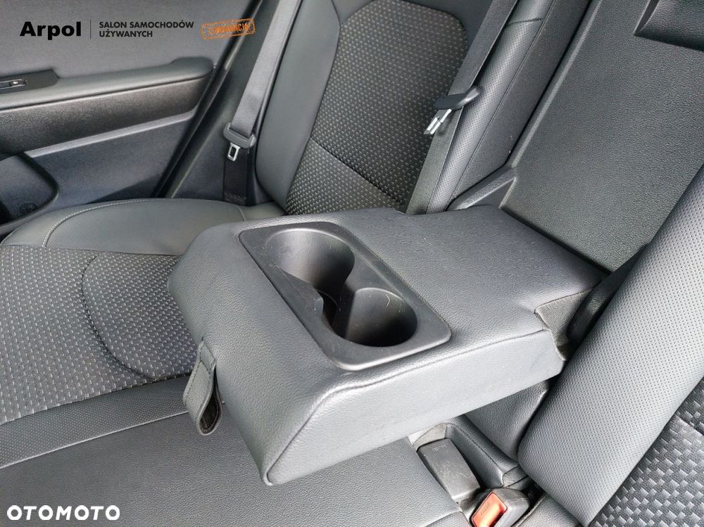 Kia XCeed 1.6 T-GDI Business Line DCT - 37