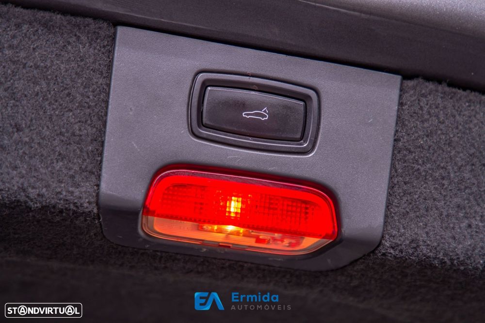 Porsche Cayenne - 58