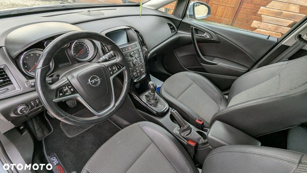 Opel Astra - 16