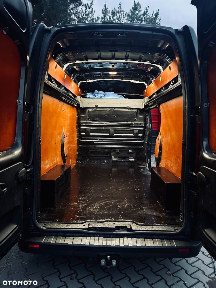 Renault Traffic - 12