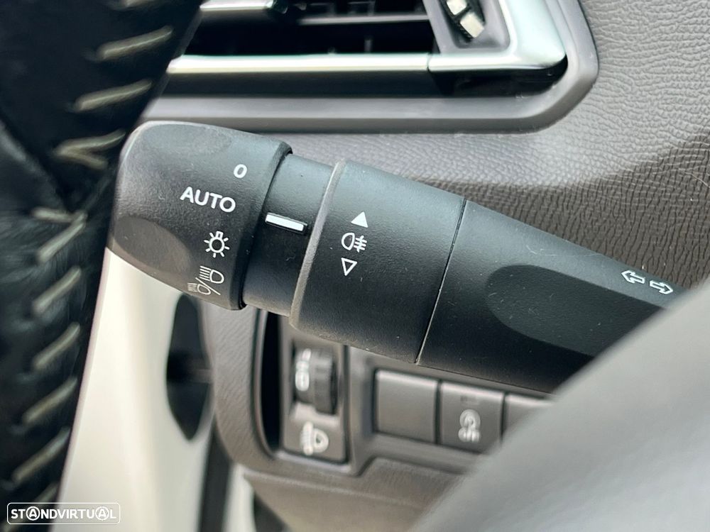 Peugeot 308 1.5 BlueHDi Business Line - 18