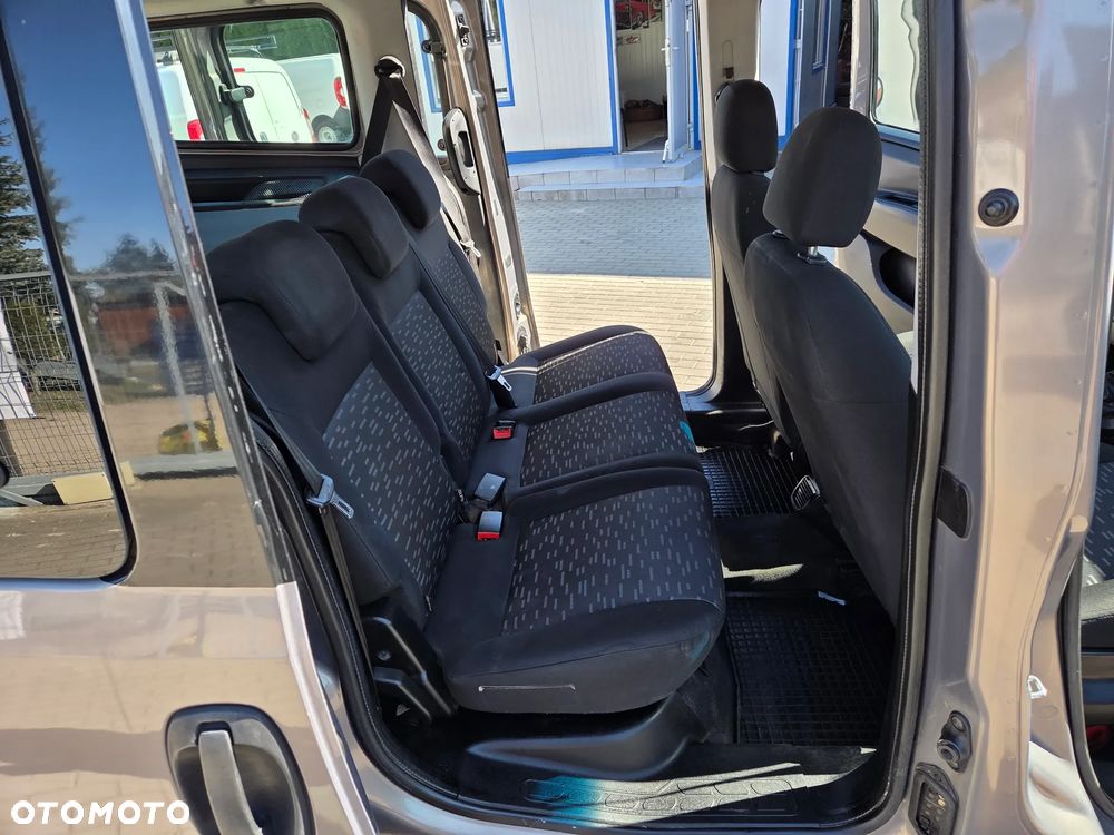 Opel Combo 1.6 CDTI Enjoy - 22