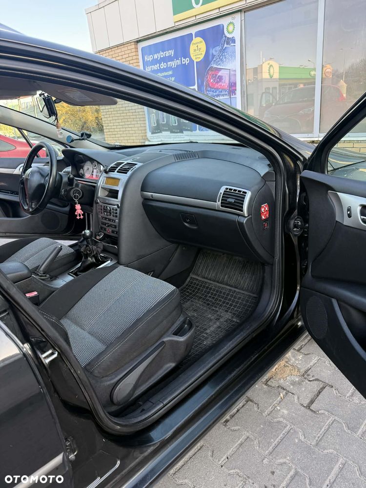 Peugeot 407 140 Sport - 13