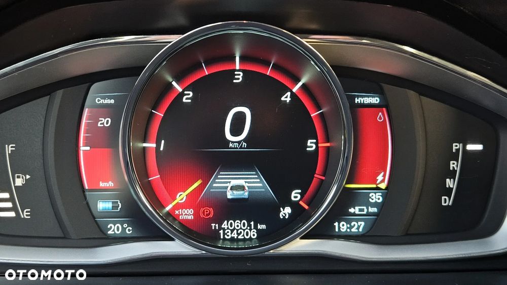Volvo V60 ver-d6-plug--in--hybrid-awd-geartronic-summum - 21