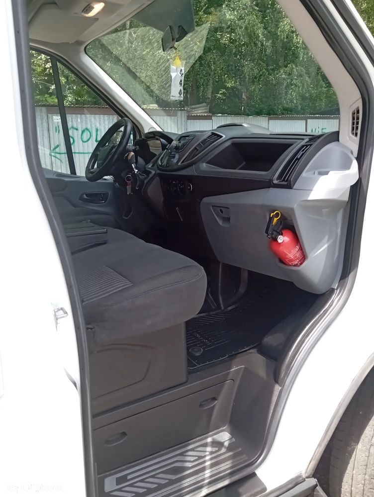 Ford TRANSIT - 13