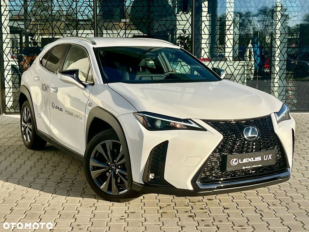 Lexus UX 300h F Sport Design - 9