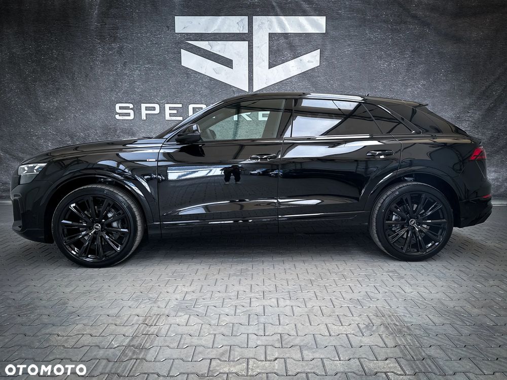 Audi Q8 - 2