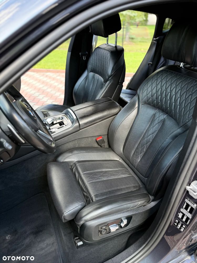 BMW X6 - 15