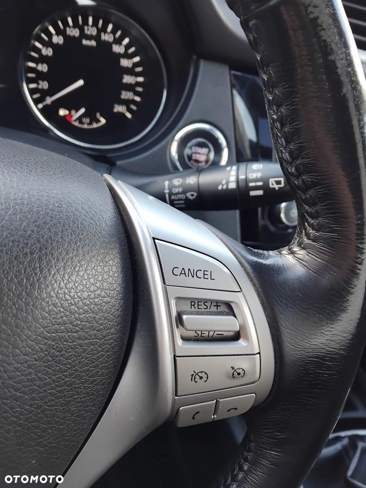 Nissan X-Trail 1.6 DIG-T N-Connecta 2WD - 9