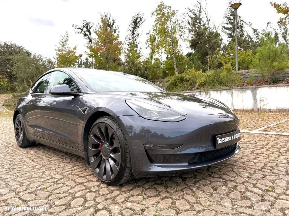 Tesla Model 3 Performance Dual Motor AWD — fotografia 25