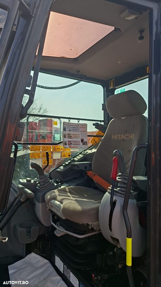 Hitachi ZX85, 2022, 3.339h, CUPLA RAPIDA HIDRAULICA +3 CUPE NOI, senile cauciuc 90%, masa operationala 8,6t, adanc sapare 5m, latime 2,2m, ridica 4,5t, inst picon, LAMA NIVELARE, aer cond, Camera spate, leasing 4 ani, STARE FOARTE BUNA, PROMOTIE 59.900eur+Tv - 3