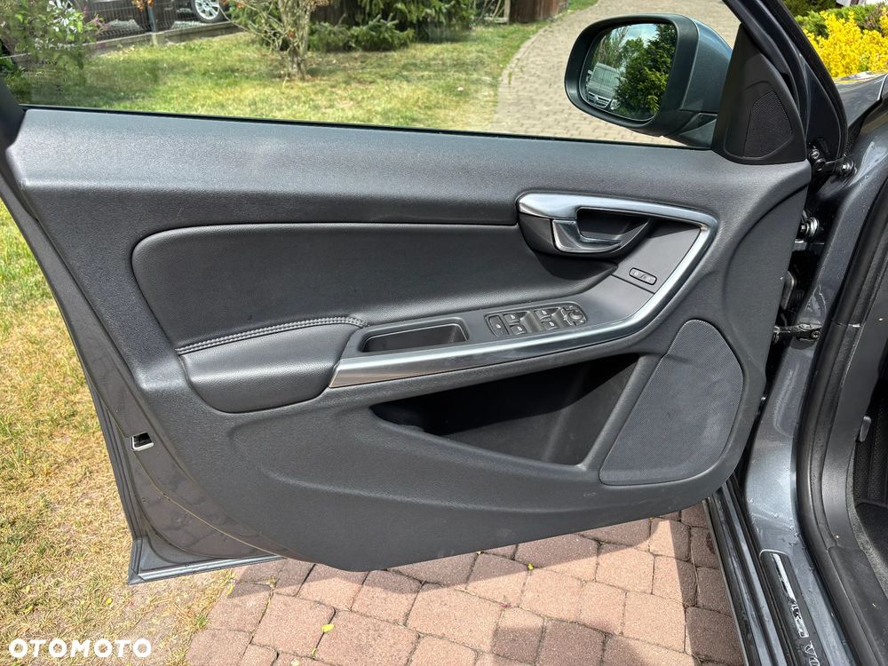 Volvo V60 D3 Geartronic Linje Business - 12
