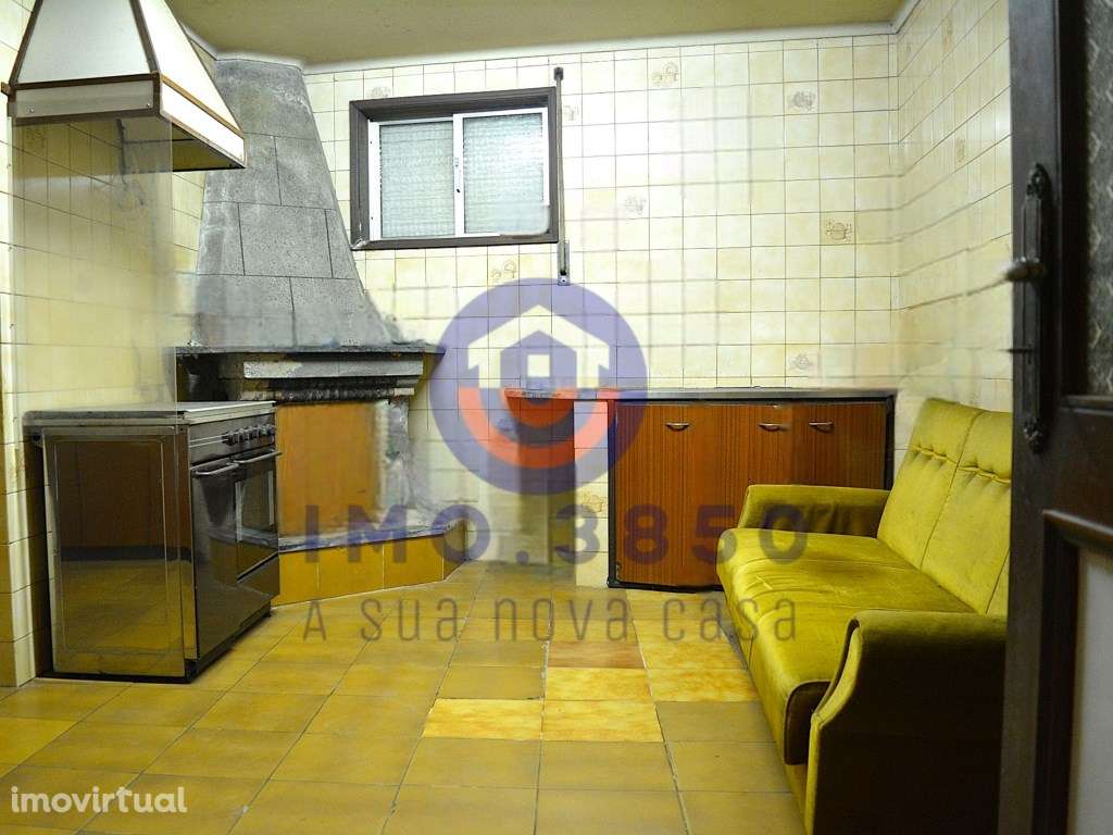 Prédio c/ 2 frações e excelente localização - Grande imagem: 2/15