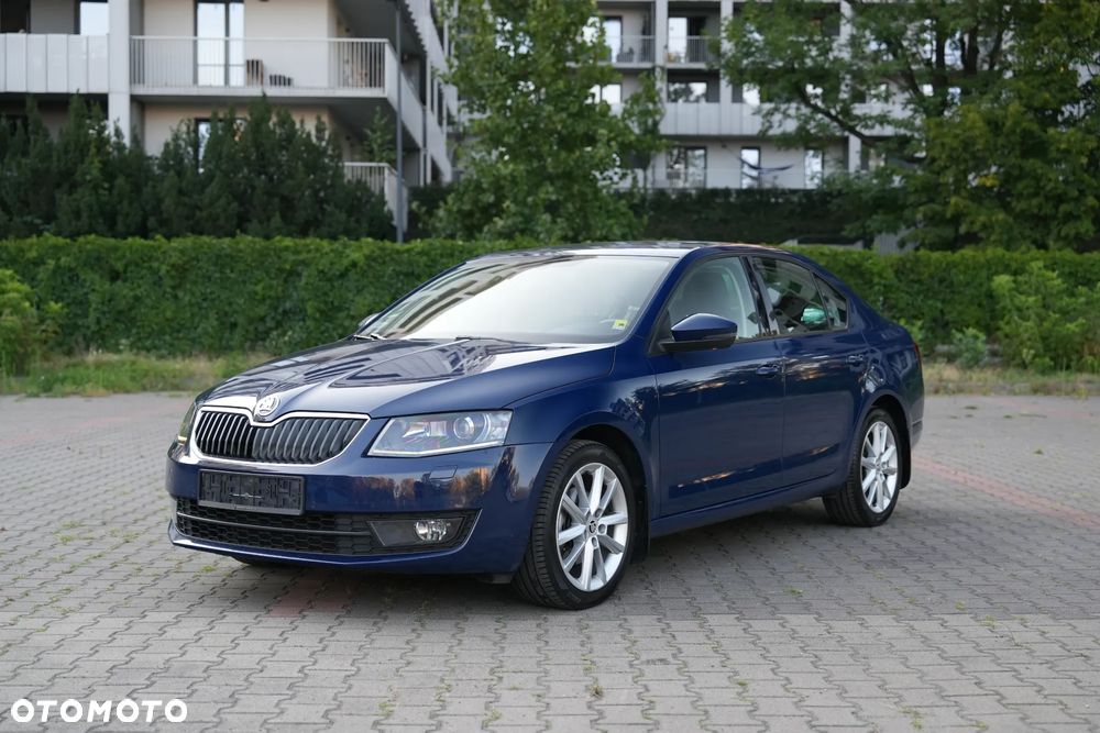 Skoda Octavia 2.0 TDI Style DSG - 2
