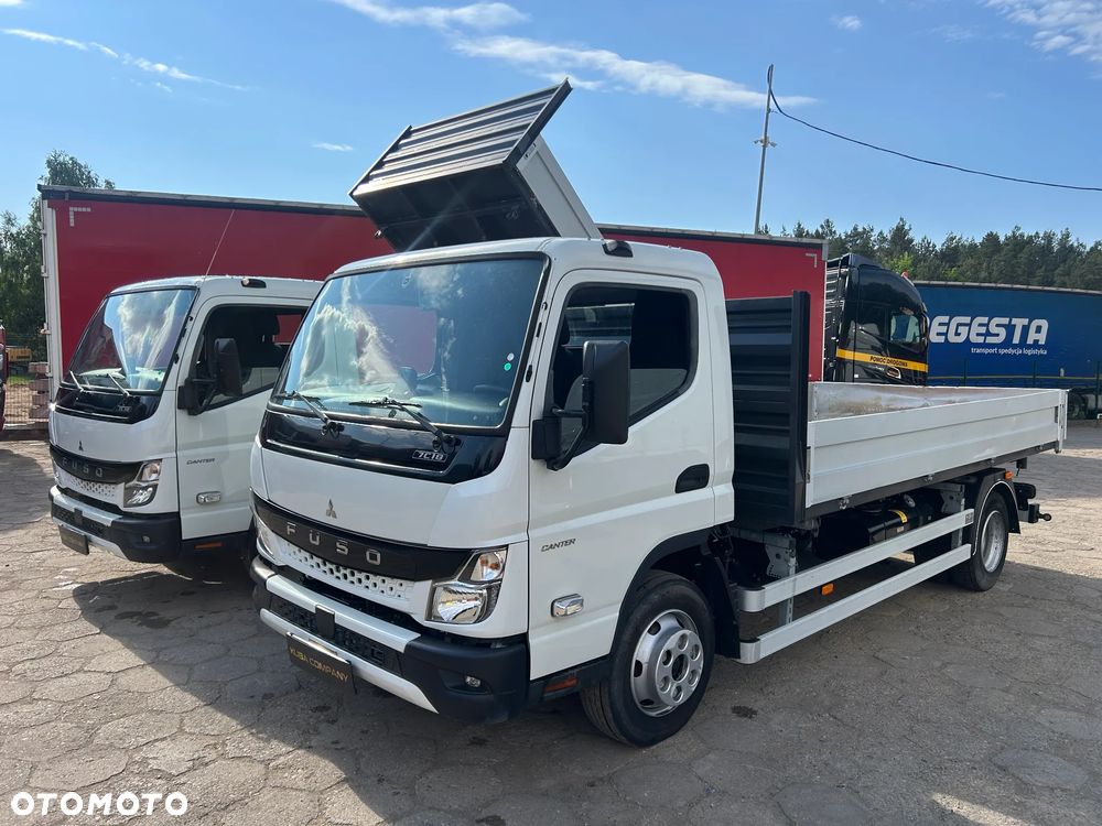 Mitsubishi FUSO CANTER 7C18 / WYWROTKA 3-STRONNA / 2 SZTUKI / TYLKO 12 TYS. KM PRZEBIEGU / POLSKI SALON / PRAWO JAZDY KATEGORIA "C' Z TACHOGRAFEM / DUŻA ŁADOWNOŚĆ 4075 KG !! - 3