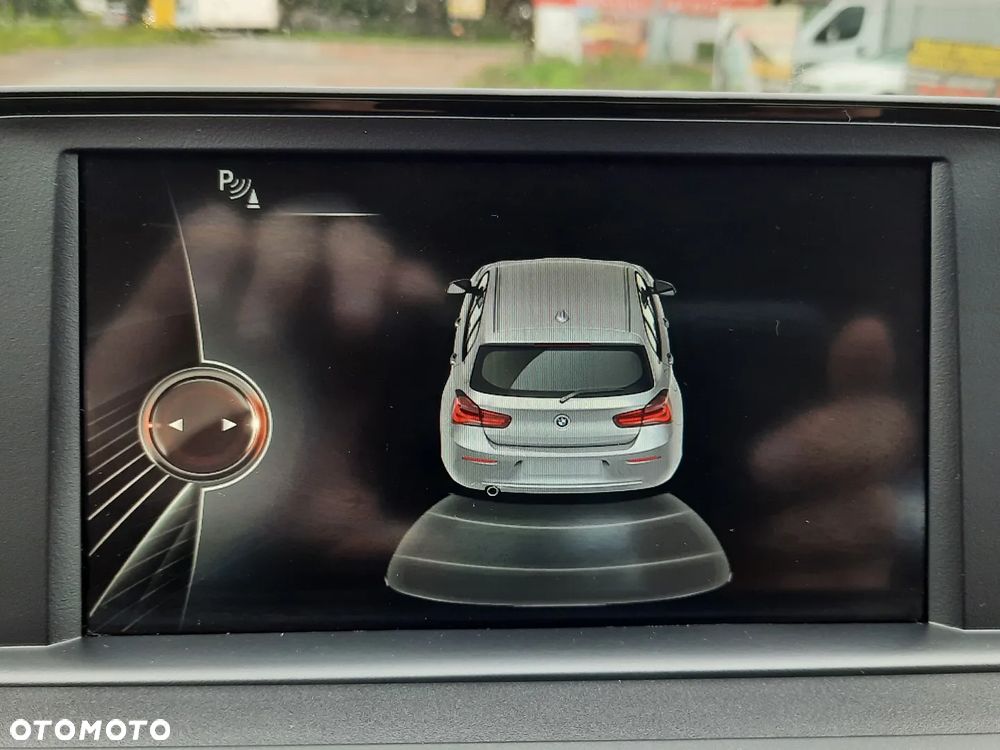 BMW Seria 1 118i - 34