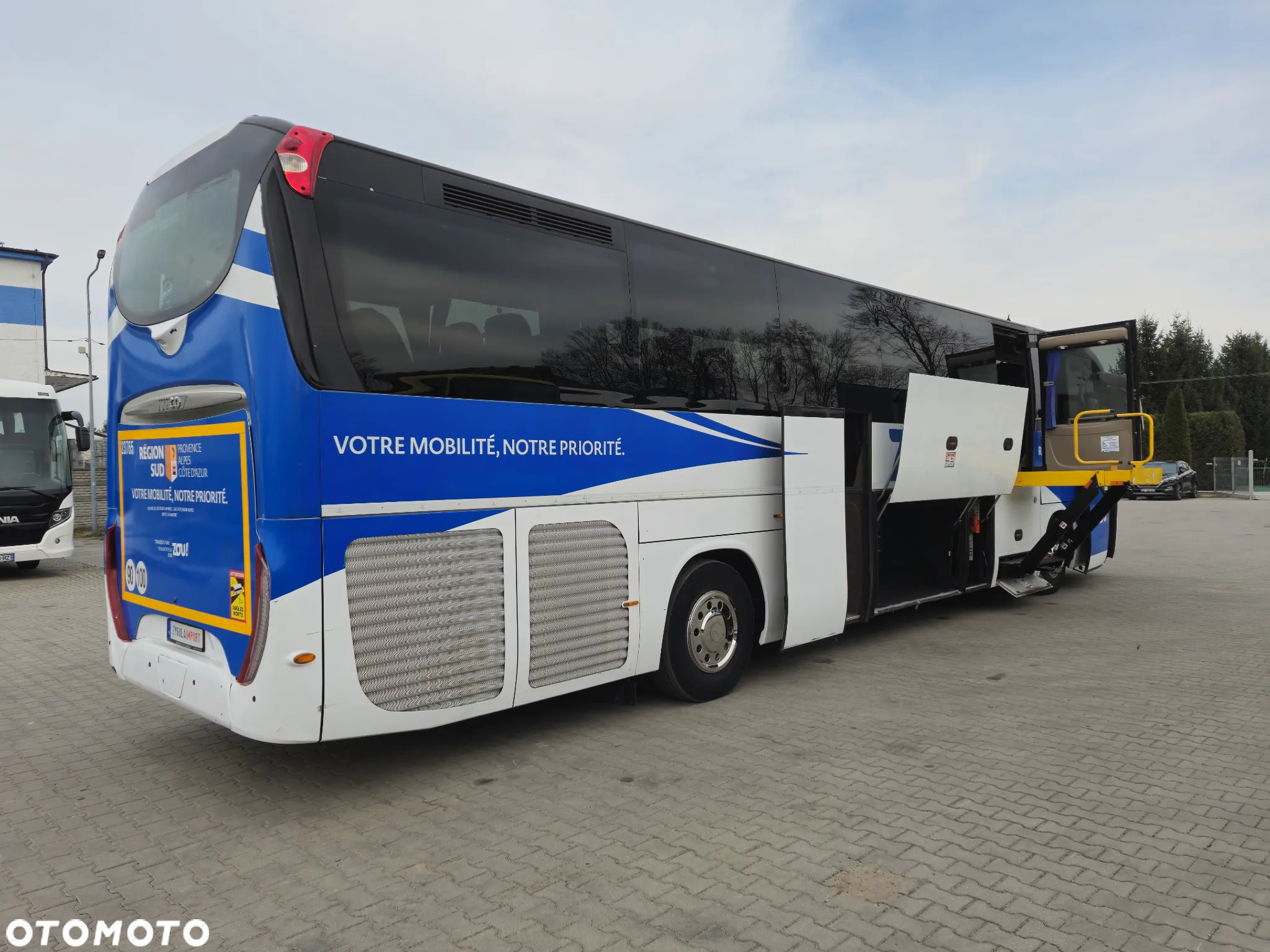 Iveco MAGELYS / SPROWADZONY / WINDA / EURO 6 - 12