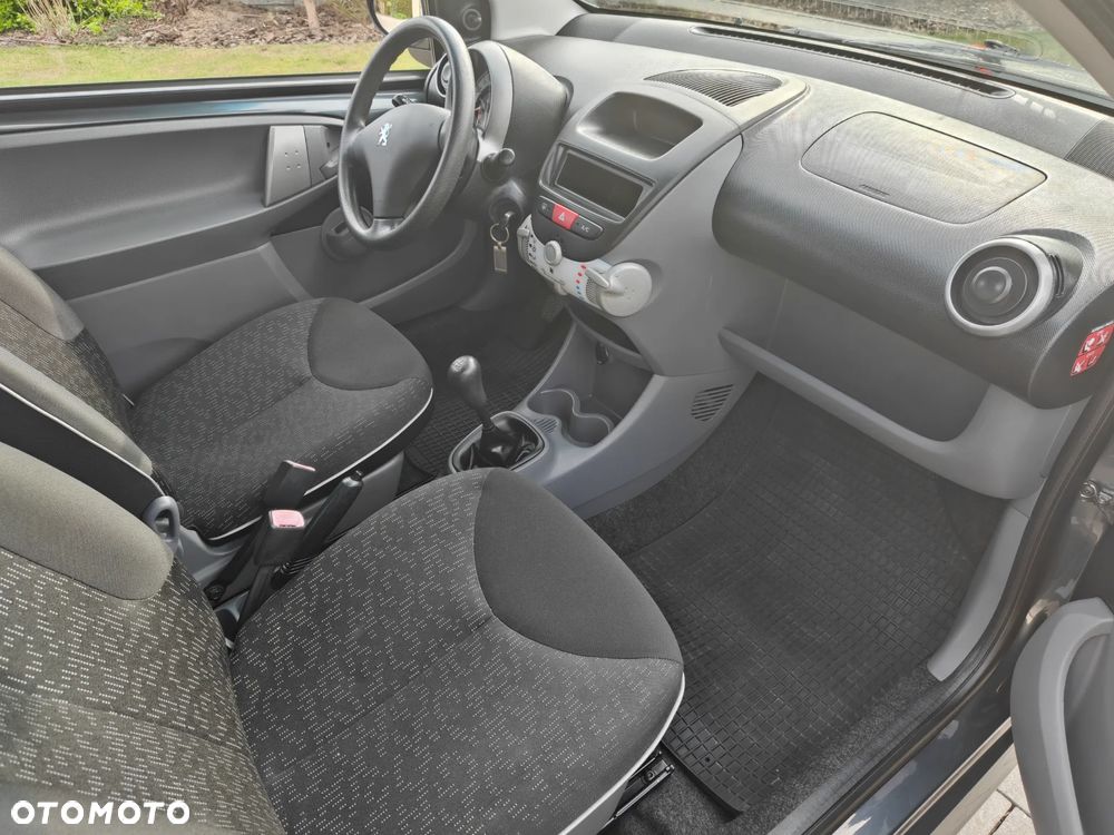 Peugeot 107 1.0 Trendy - 9