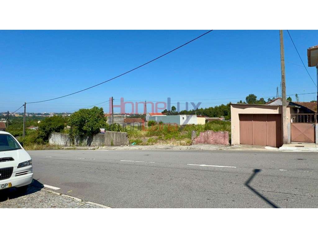 Terreno em Montezelo, Fânzeres - Grande imagem: 4/17