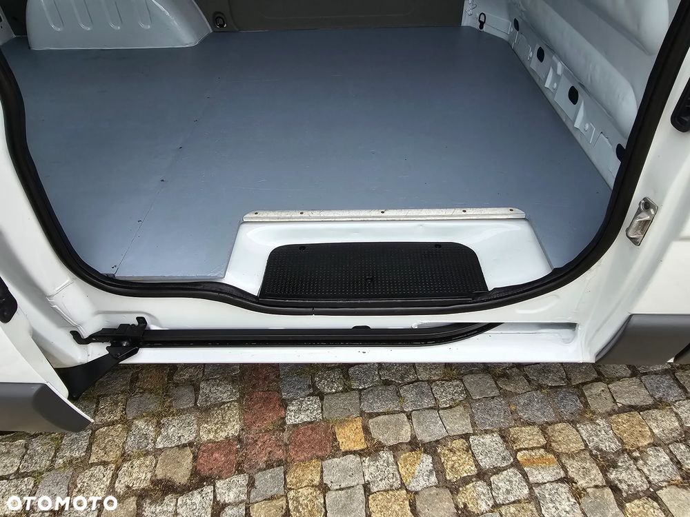 Nissan Primastar - 37