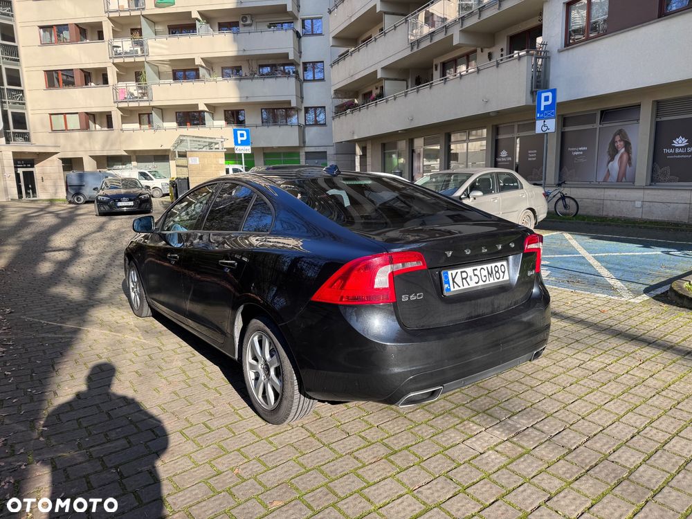 Volvo S60 D4 Drive-E Momentum - 4