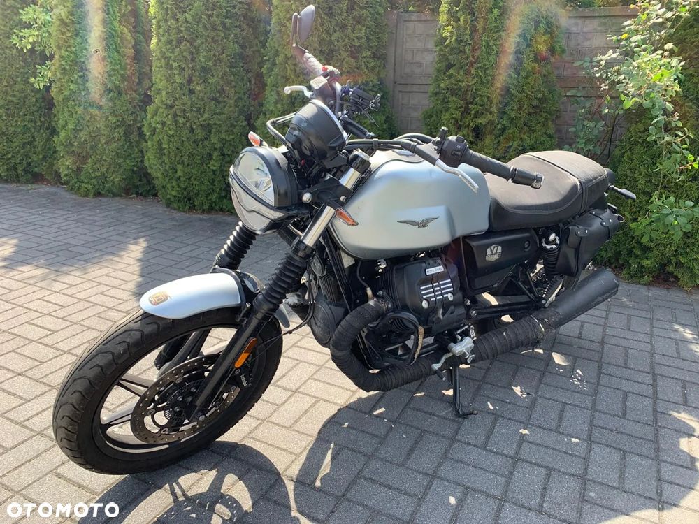 Moto Guzzi V7 - 4