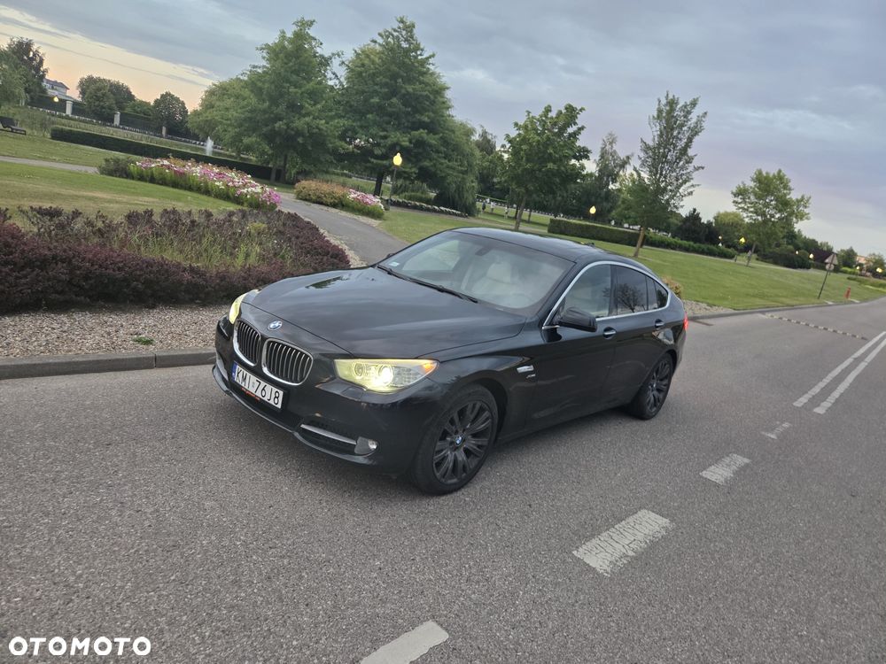 BMW 5GT 530d xDrive - 13