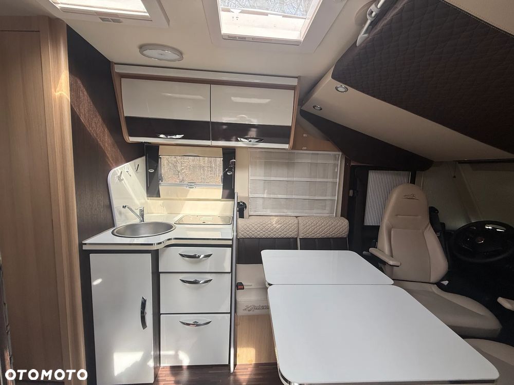 McLOUIS Yearling i61g - 13