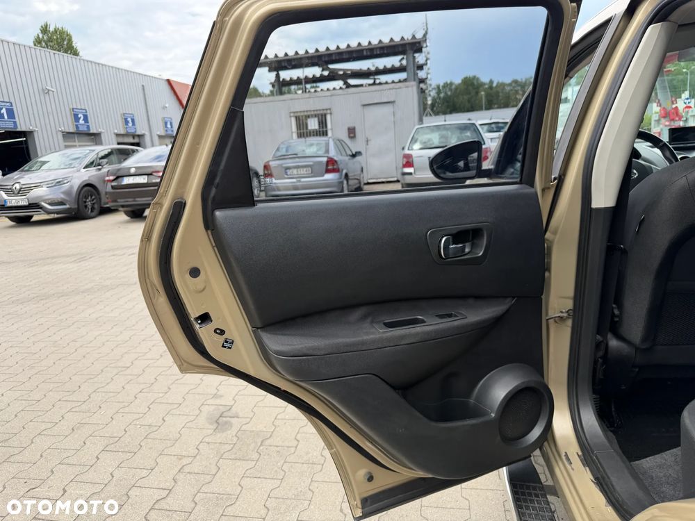 Nissan Qashqai 1.6 Acenta - 21
