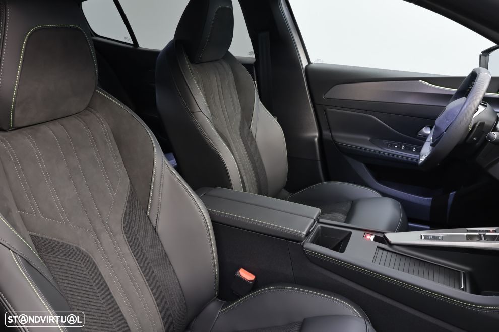 Peugeot E-408 58 kWh GT - 20