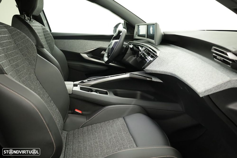 Peugeot 3008 1.2 Hybrid Allure e-DCS6 - 19