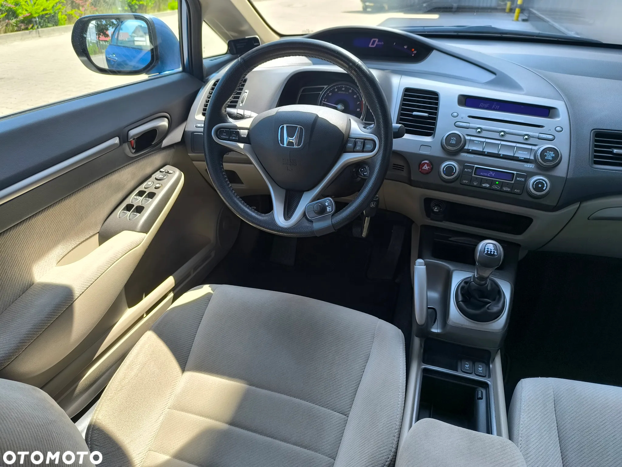 Honda Civic 1.8 Executive - 17