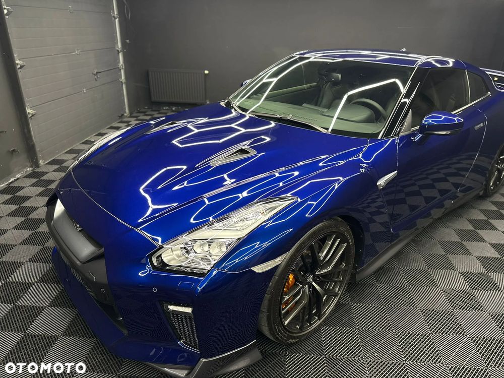 Nissan GT-R Prestige - 4