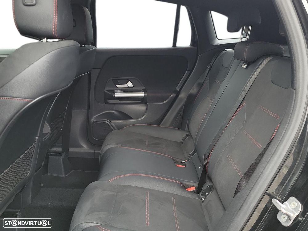 Mercedes-Benz GLA 180 d AMG Line - 8