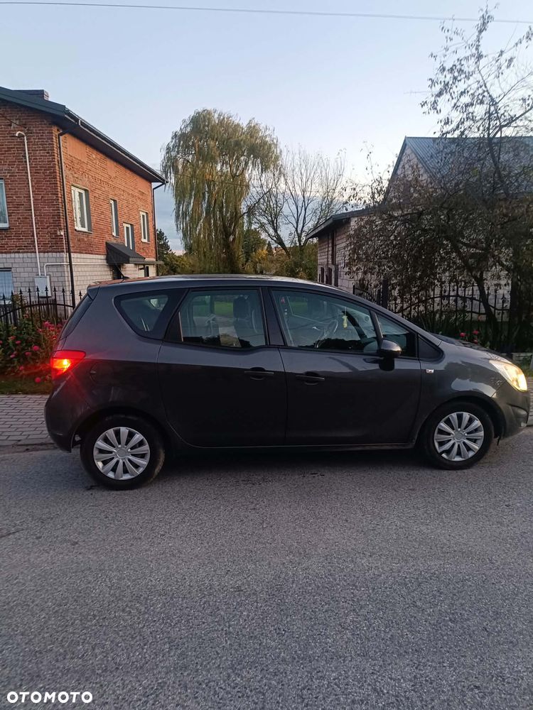 Opel Meriva 2010 photo 4