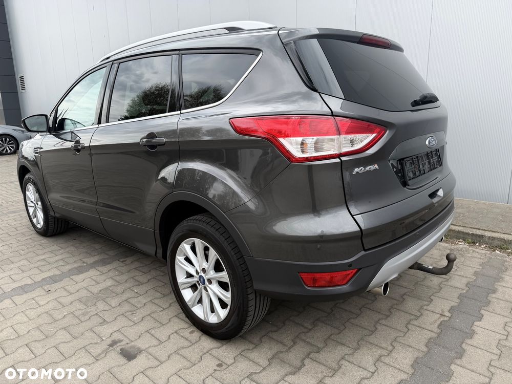 Ford Kuga 1.5 EcoBoost 2x4 Titanium - 6