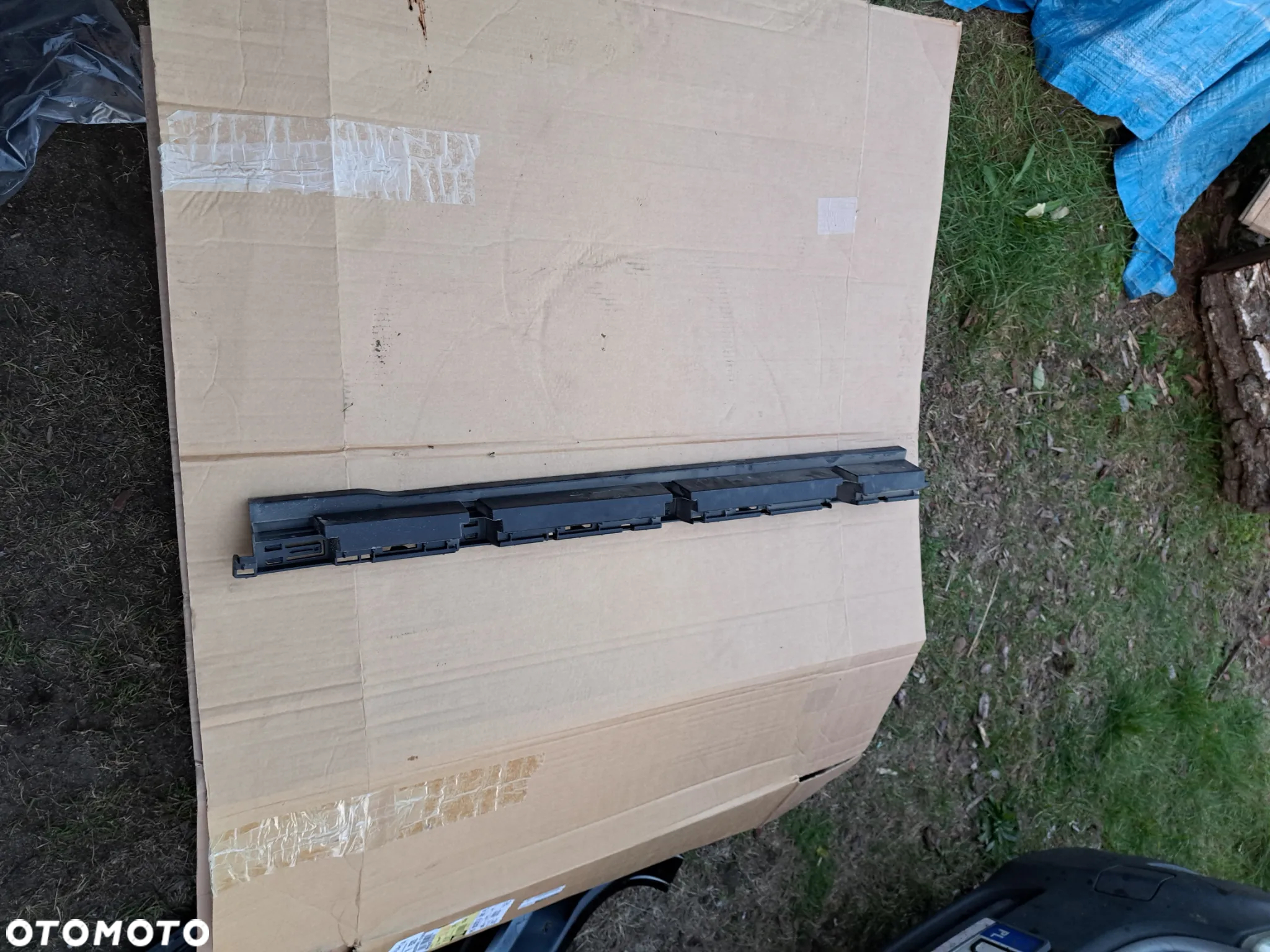prawy uchwyt mocowanie progu Volvo V90 V-90 31386130 prawa listwa mocująca próg Volvo V-90 - 2