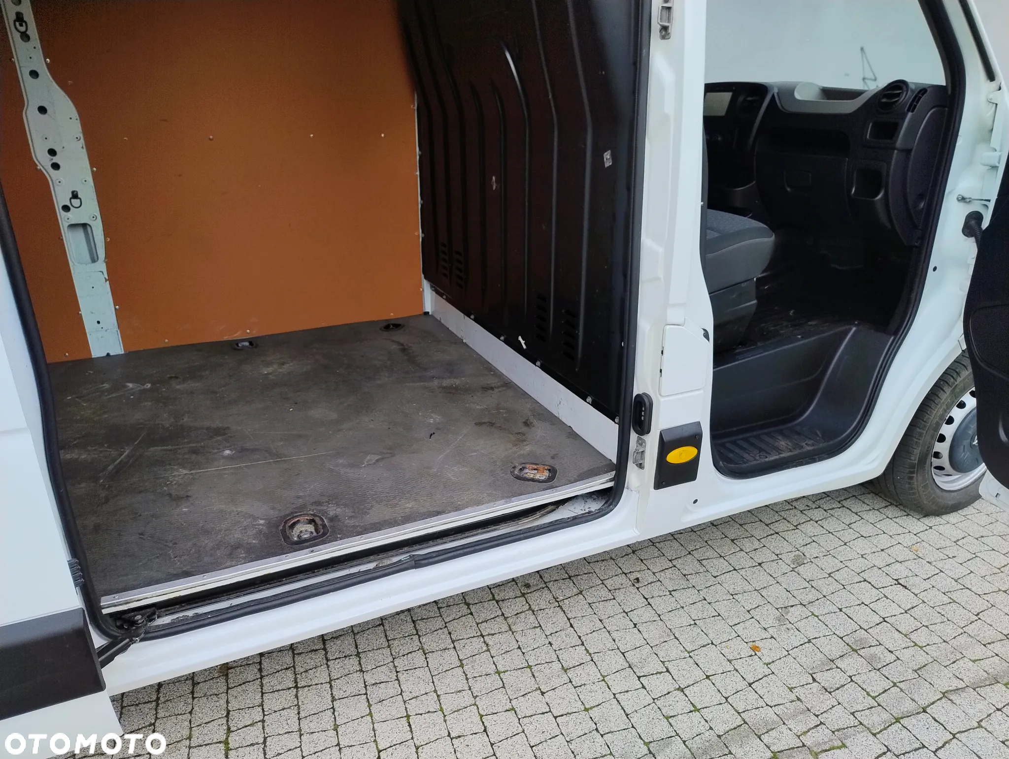 Opel MOVANO PO LIFT 2.3 CDTI (130KM) 6-BIEGÓW MAX (L3H2) KLIMA FULL OPCJA STAN IDEALNY ORYGINAŁ KM SERWIS ! ! ! - 22