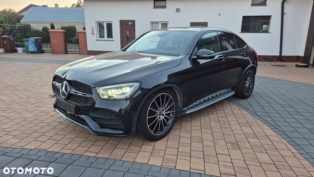 Mercedes-Benz GLC 300 d 4Matic 9G-TRONIC AMG Line - 17
