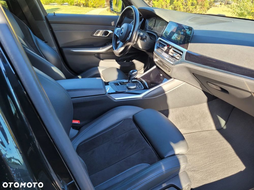 BMW 3 Series 2020 photo 5