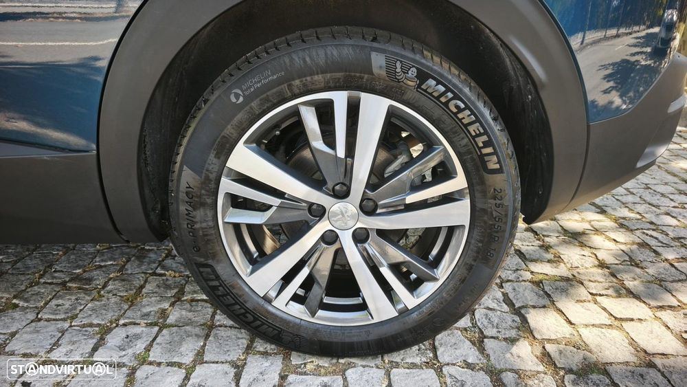 Peugeot 3008 1.6 Hybrid Allure Pack e-EAT8 - 11