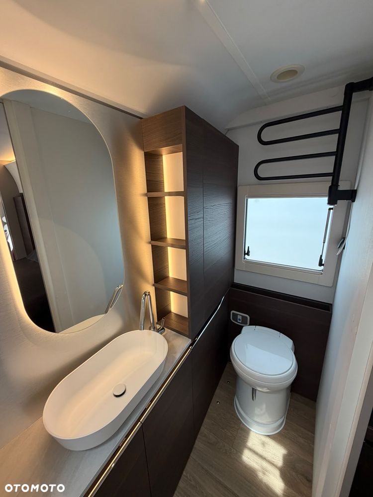 Adria ALPINA 663 HT - 21