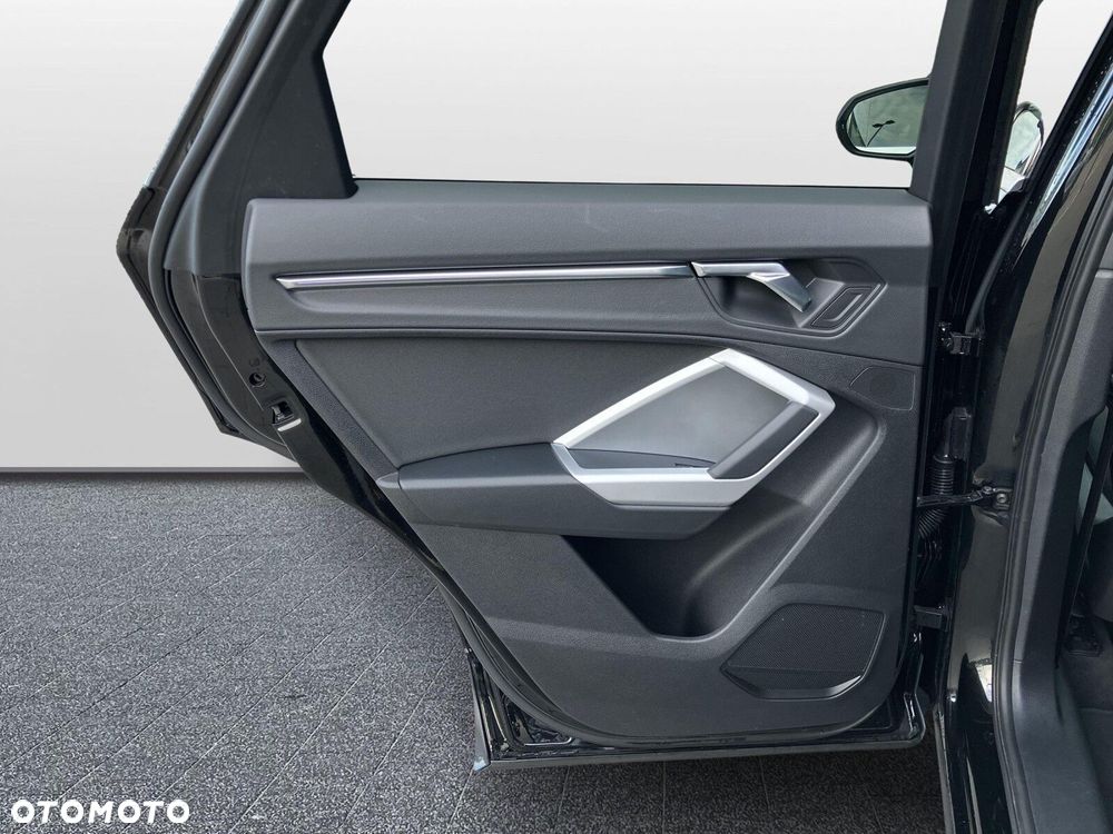 Audi Q3 Sportback - 32