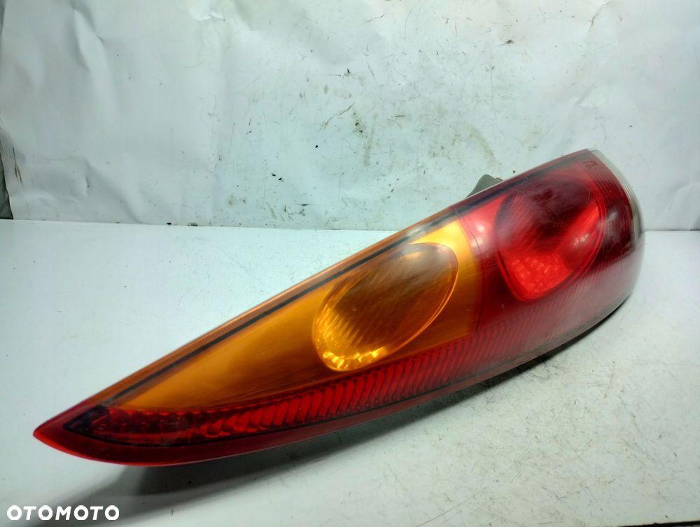 Nissan Almera Lampa Lewa Tył Tylna - 2