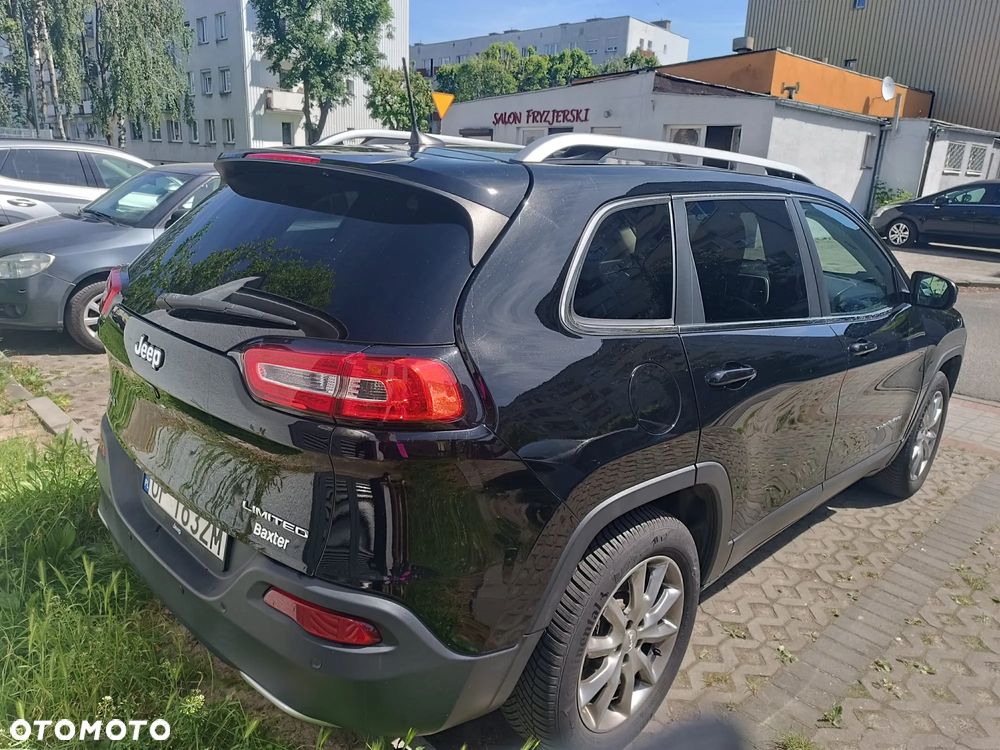 Jeep Cherokee - 3