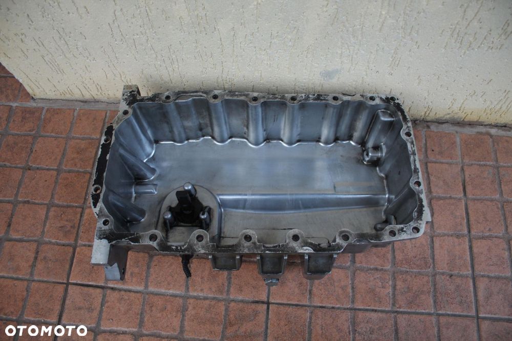 MISKA OLEJU VW PASSAT B6 2.0 TDI - 5
