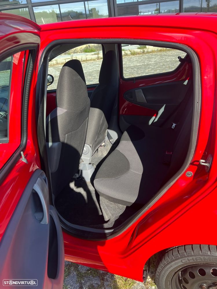 Toyota Aygo - 10